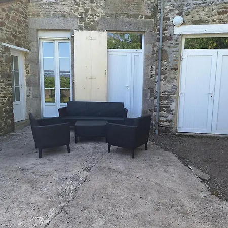 Le Petit Chateau *